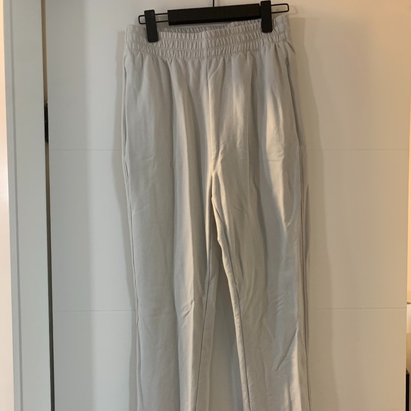 The Group by Babaton Sweatsuit - Picture 3 of 3